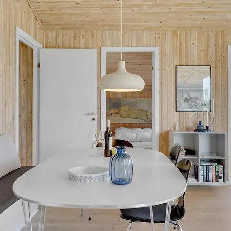 Three-bedroom In Bjert *